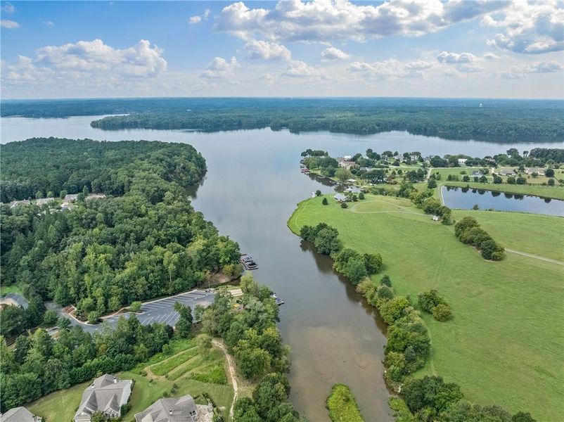 Image 19 of a home in Del Webb at Lake Oconee.
