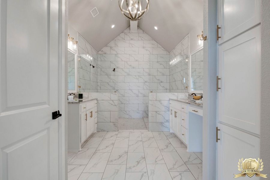 Furnished interior in a model home at Pecan Plantation in Granbury (Image 18). Furnished interior in a model home at Pecan Plantation in Granbury (Image 18).