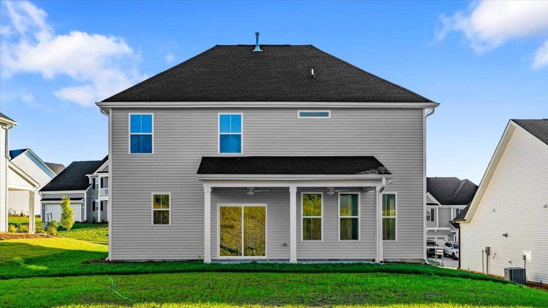 Exterior details and patio area of a home in Rogers Spring, Graham (Image 4).