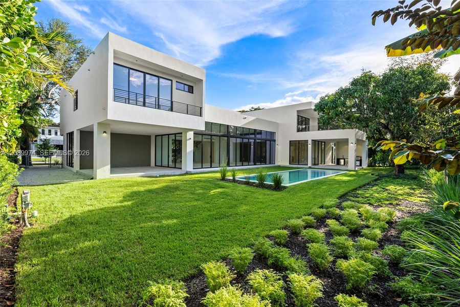 Exterior details and patio area of a home in , South Miami (Image 36).