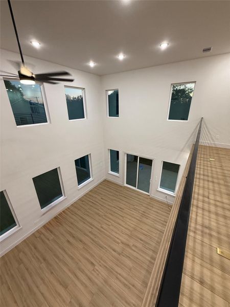 Spacious, unfurnished interior of a new home in , Pearland (Image 23).