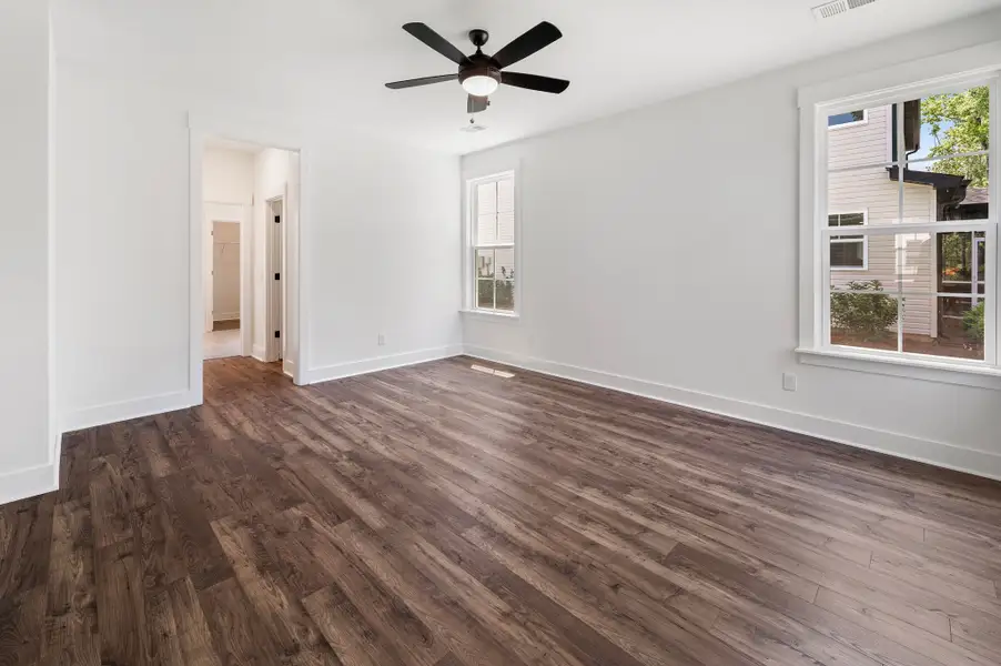 Representative unfurnished interior of a home built from the St. Ledger by Hunter Quinn Homes in Horry County Homes, Myrtle Beach (Image 29). Representative unfurnished interior of a home built from the St. Ledger by Hunter Quinn Homes in Horry County Homes, Myrtle Beach (Image 29).
