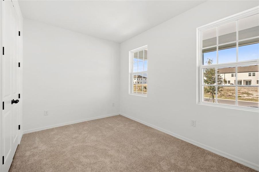 Spacious, unfurnished interior of a new home in , Kissimmee (Image 24).