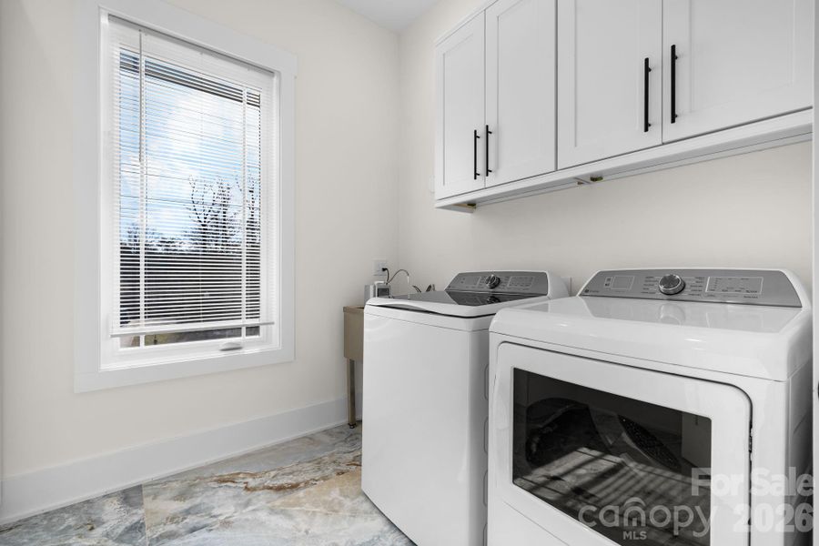 Image 42 of a home in .