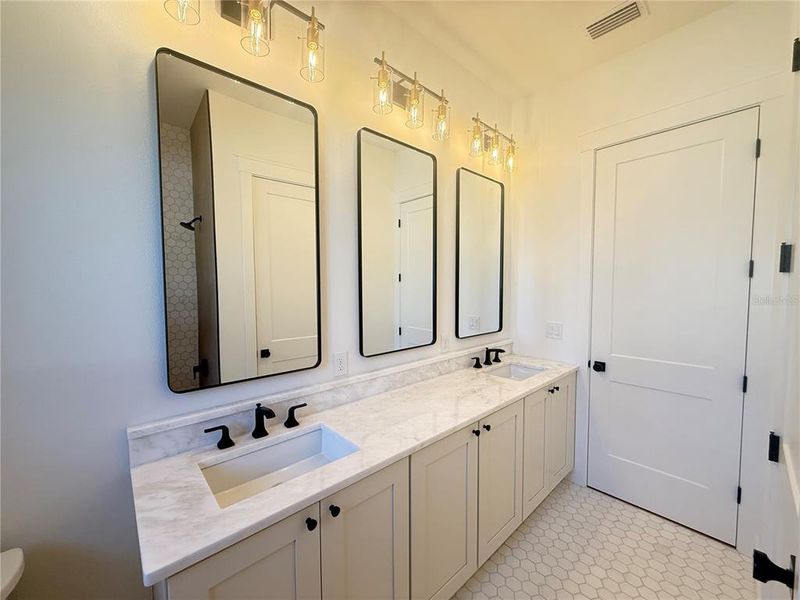 Furnished interior view inside a new home in , St. Petersburg (Image 10).