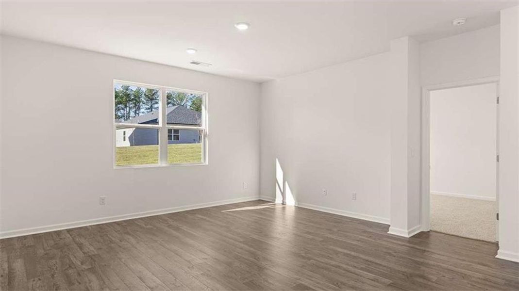 Spacious, unfurnished interior of a new home in Oakchase at Hampton, Hampton (Image 27).