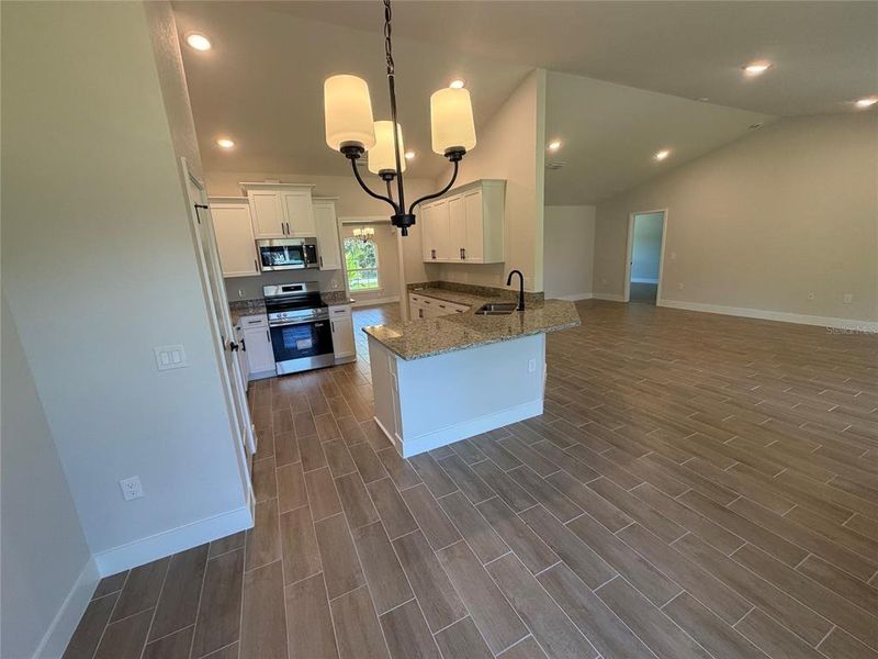 Furnished interior view inside a new home in Port Charlotte, Port Charlotte (Image 8).