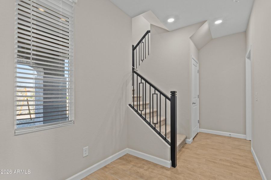 16805 W Cavedale Dr-14