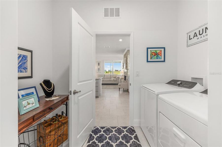 Furnished interior view inside a new home in , Ocala (Image 10).
