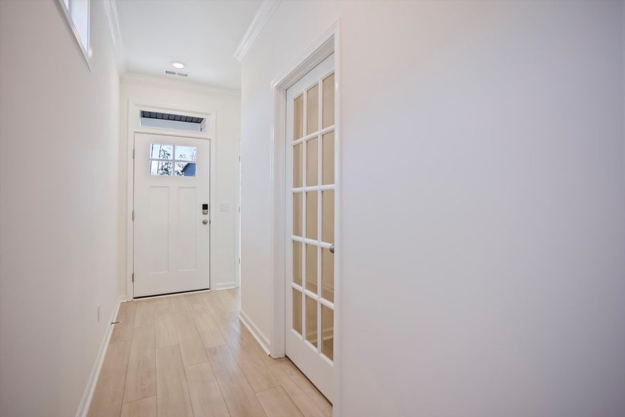 Spacious, unfurnished interior of a new home in Whiskey Run, New Ellenton (Image 11).
