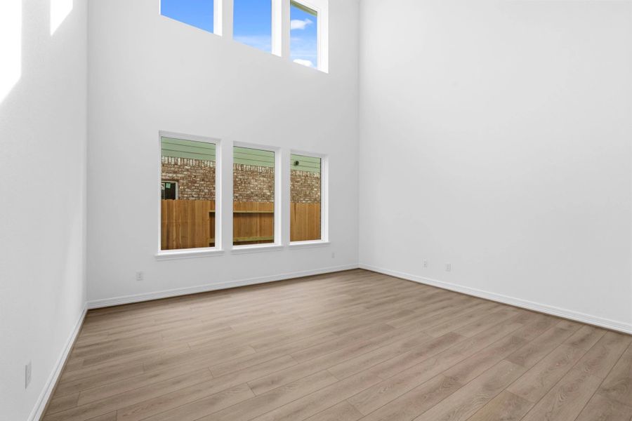 Spacious, unfurnished interior of a new home in Wildrye, Waller (Image 16).