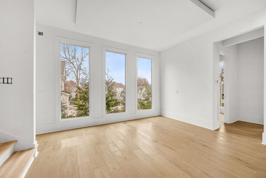Spacious, unfurnished interior of a new home in , Atlanta (Image 23).