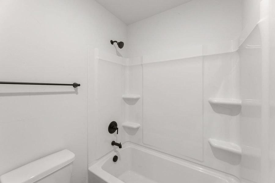 Representative unfurnished interior of a home built from the Colorado by Hakes Brothers in Veranda, San Antonio (Image 13).