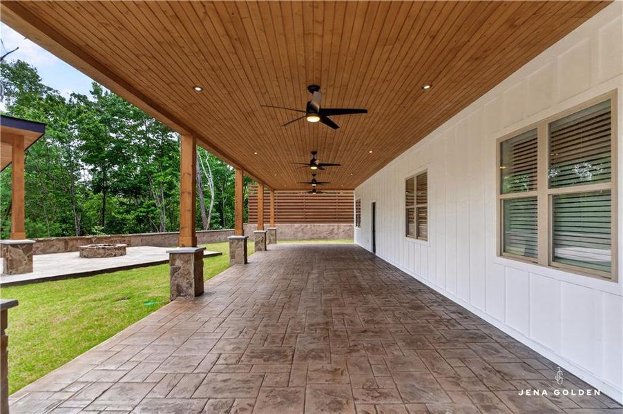 Exterior details and patio area of a home in , Dahlonega (Image 31).