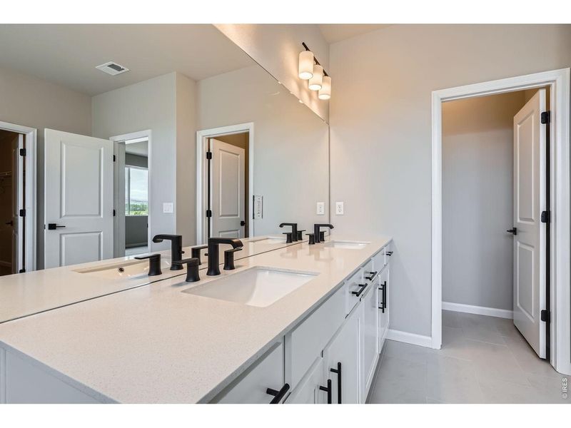 Furnished interior view inside a new home in Farmstead, Berthoud (Image 16).