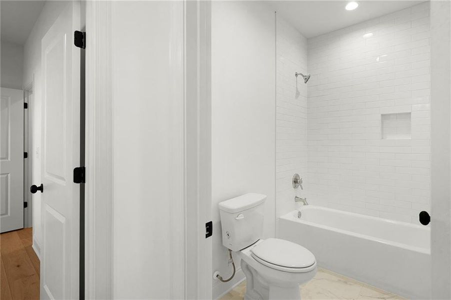 Furnished interior view inside a new home in , Calhoun (Image 7).