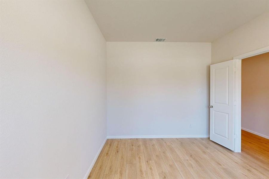 Spacious, unfurnished interior of a new home in Forest Park, Princeton (Image 25). Spacious, unfurnished interior of a new home in Forest Park, Princeton (Image 25).
