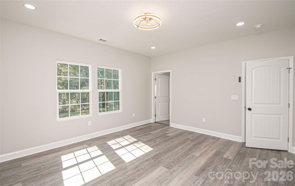 Spacious, unfurnished interior of a new home in , Chester (Image 20).