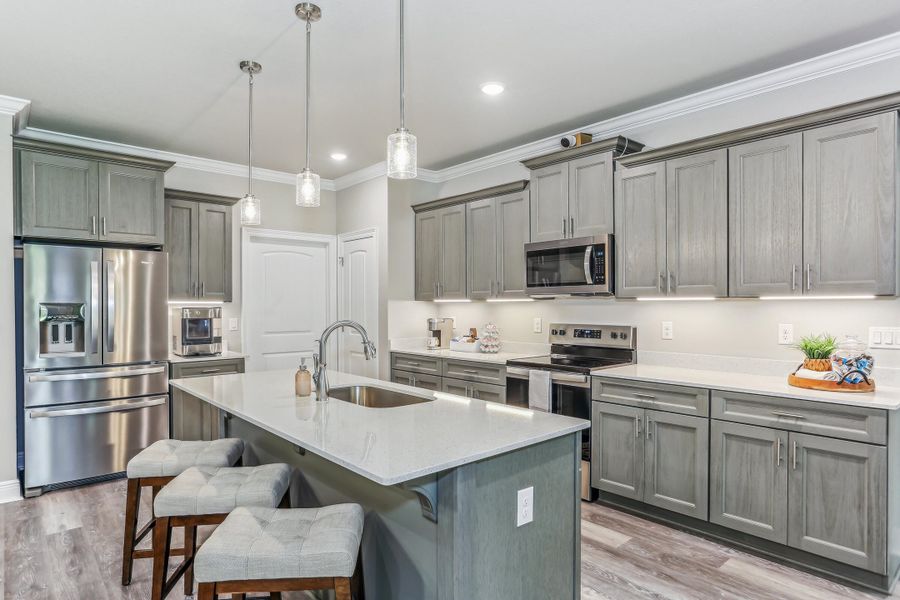 8705 Valhalla Dr MLS Size-11