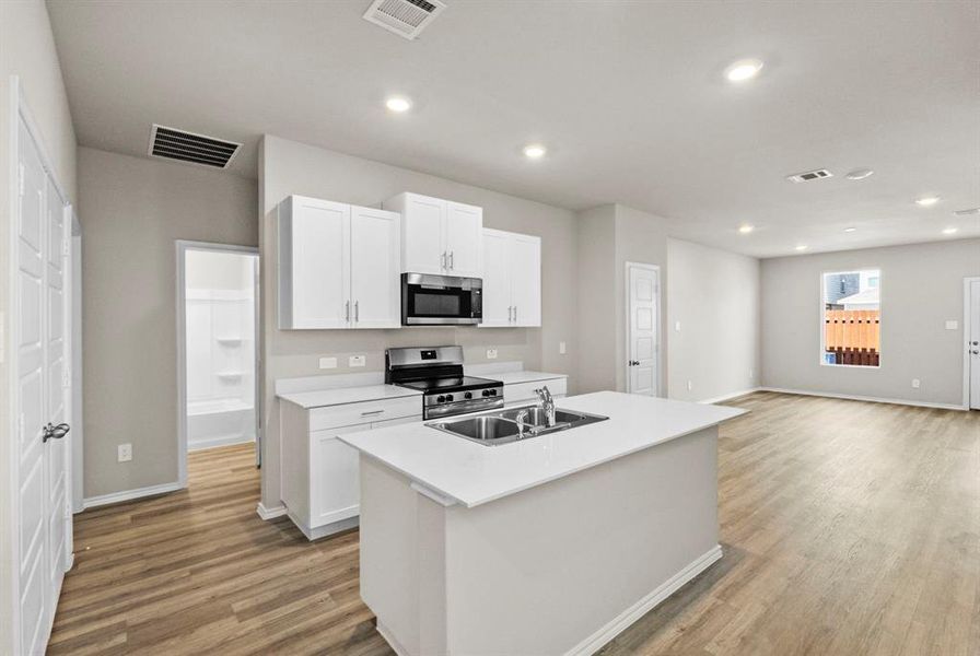 Furnished interior view inside a new home in , Fort Worth (Image 6).