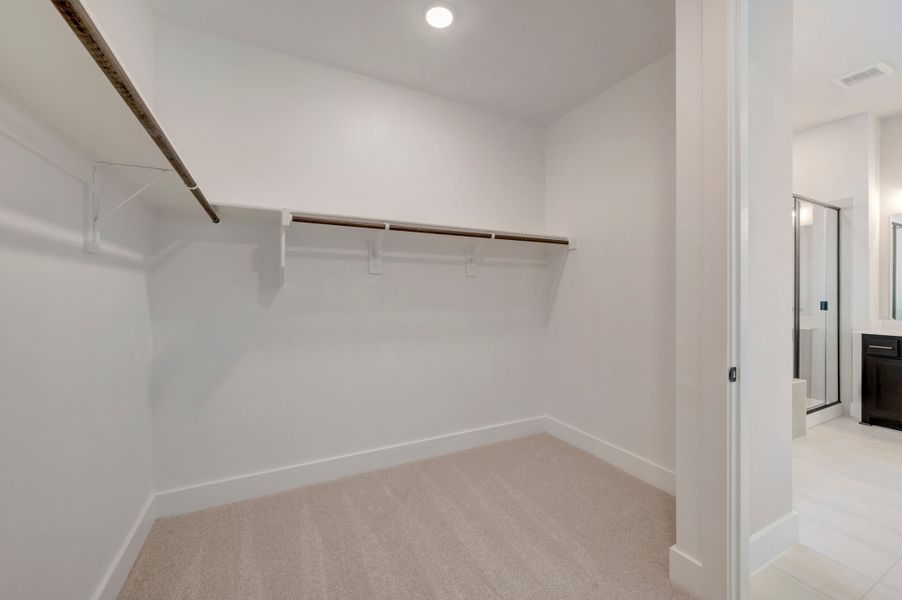 Spacious, unfurnished interior of a new home in LaPrelle, Fort Worth (Image 22).