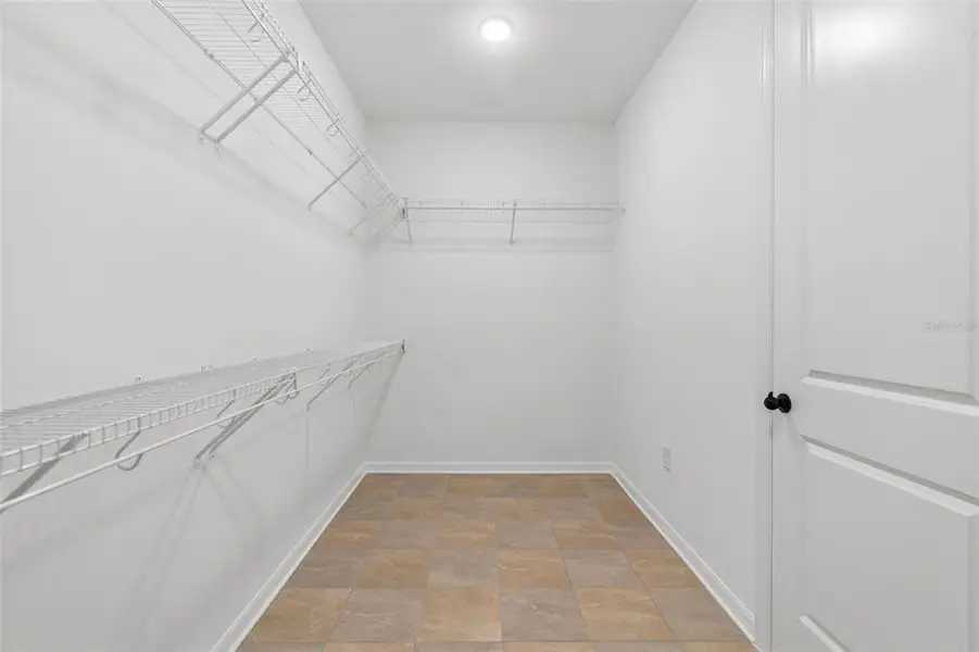 Spacious, unfurnished interior of a new home in Isles at Bayview, Parrish (Image 25). Spacious, unfurnished interior of a new home in Isles at Bayview, Parrish (Image 25).