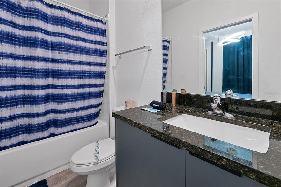 Furnished interior view inside a new home in , Kissimmee (Image 13).