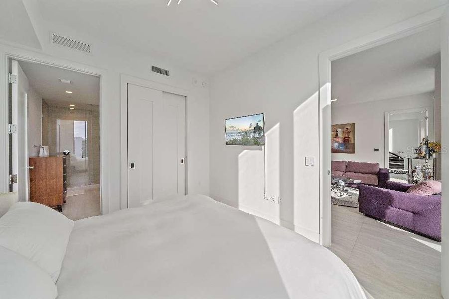 Furnished interior view inside a new home in , Sarasota (Image 38).