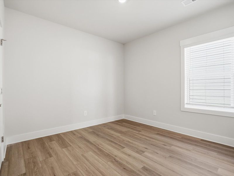 Spacious, unfurnished interior of a new home in Riverwood Farm, Piedmont (Image 17). Spacious, unfurnished interior of a new home in Riverwood Farm, Piedmont (Image 17).