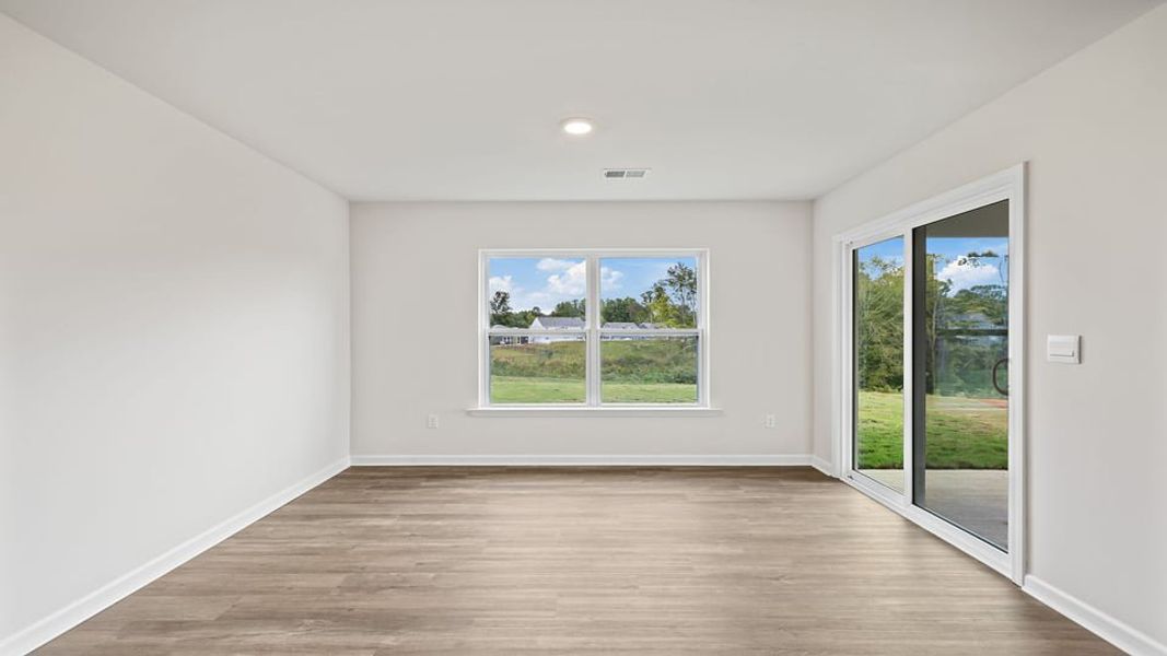 Spacious, unfurnished interior of a new home in Lakestone, Woodruff (Image 24).