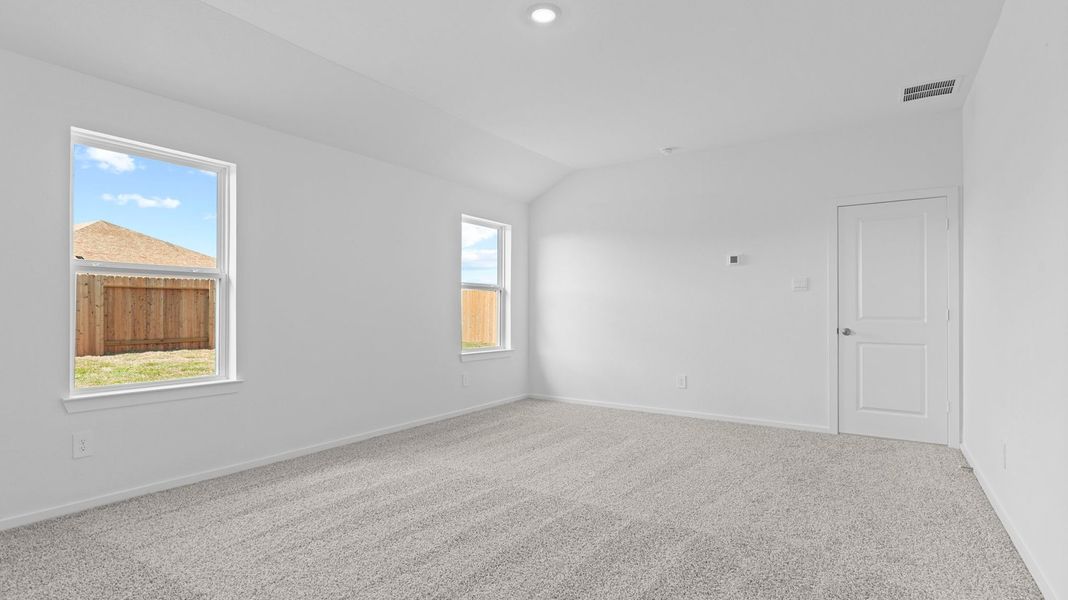 Spacious, unfurnished interior of a new home in Lago Mar, Texas City (Image 12). Spacious, unfurnished interior of a new home in Lago Mar, Texas City (Image 12).