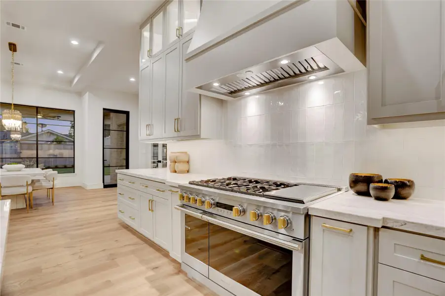 Furnished interior view inside a new home in , Houston (Image 7).