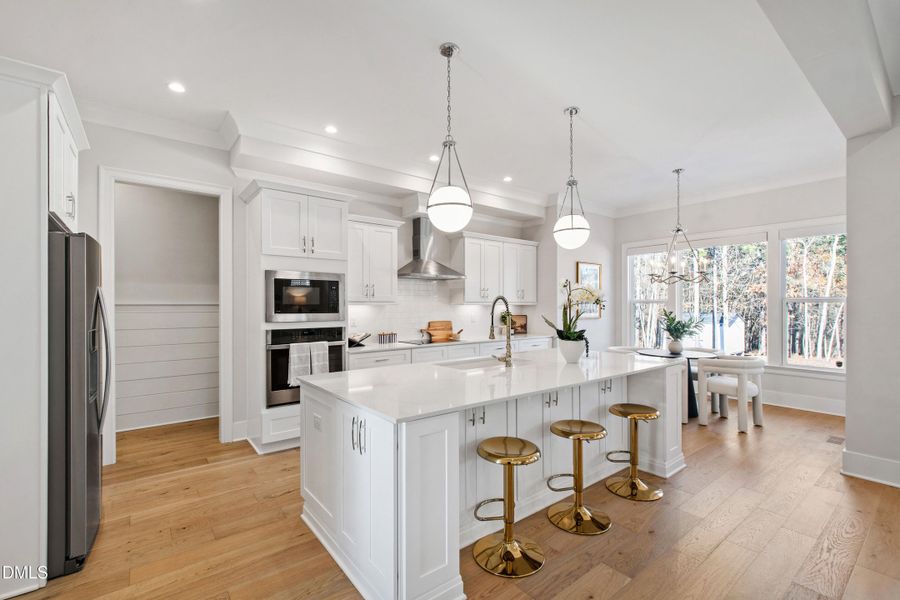 Crimson-10 Crimson-10