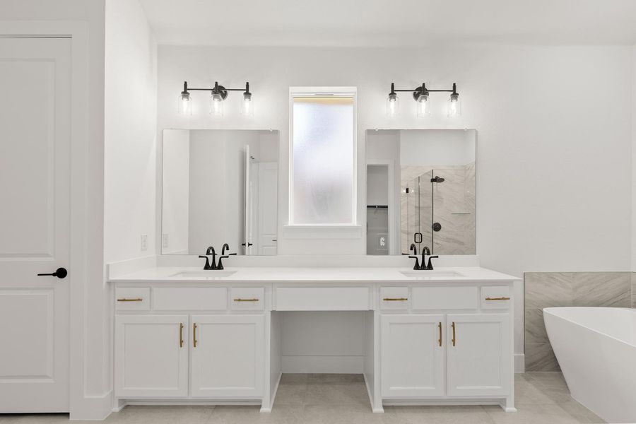 Furnished interior view inside a new home in Somerset Park, Rockwall (Image 12).