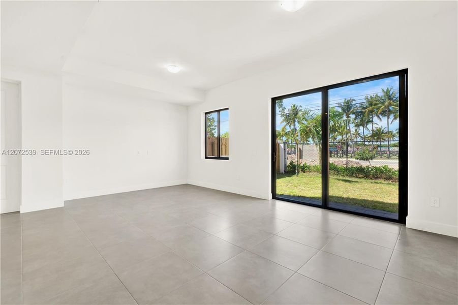 Spacious, unfurnished interior of a new home in , Homestead (Image 29).