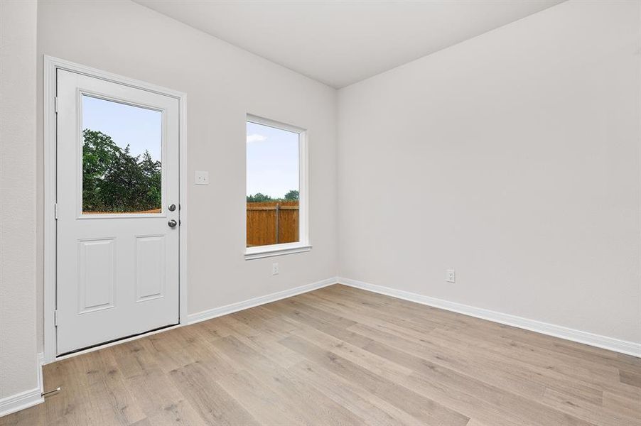 Spacious, unfurnished interior of a new home in Creekside Estates, Terrell (Image 6).
