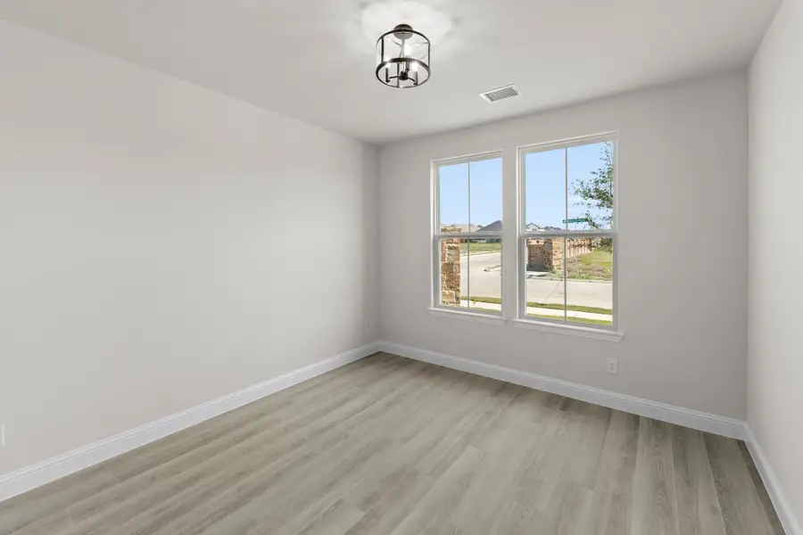 Representative unfurnished interior of a home built from the Honor by Rockwell Homes in Creekside, Royse City (Image 62).