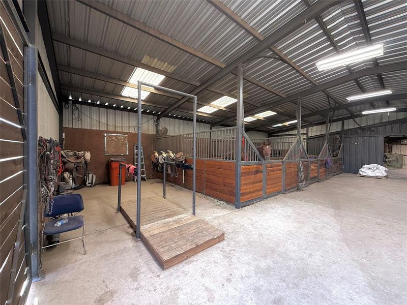 14 Horse Stable