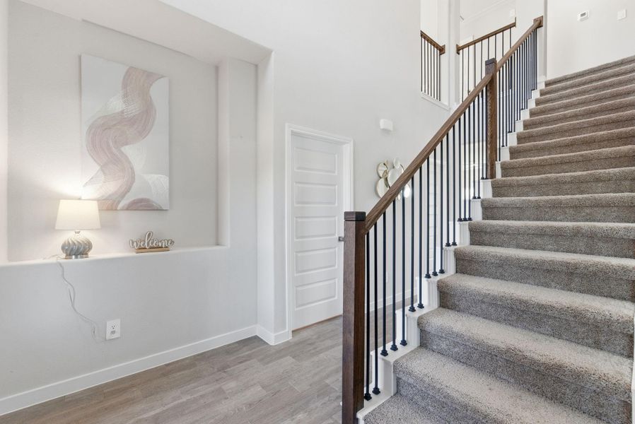 Spacious, unfurnished interior of a new home in , Fresno (Image 44).