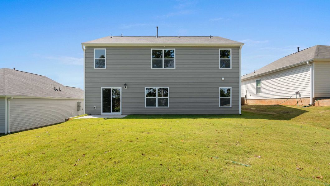 Exterior details and patio area of a home in Lakestone, Woodruff (Image 2).
