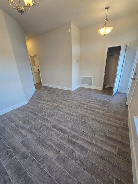 Spacious, unfurnished interior of a new home in Wyld Palms, Inverness (Image 10).