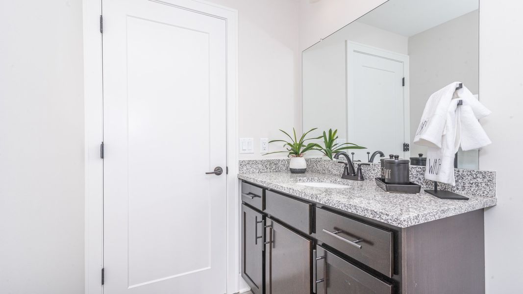 Representative furnished interior of a home built from the The Keswick Townhome (Interior Walk-Out) by Norfolk Homes in Bristol Ridge Townhomes, Ann Arbor (Image 42).
