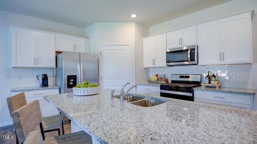 17-1007_Saddlebrook-13 17-1007_Saddlebrook-13