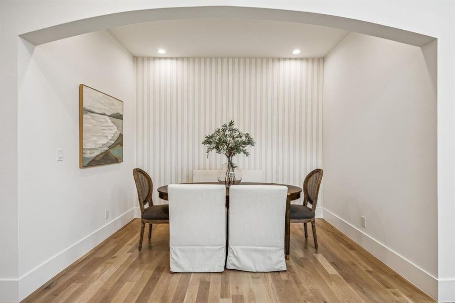 Furnished interior view inside a new home in , Dallas (Image 34).