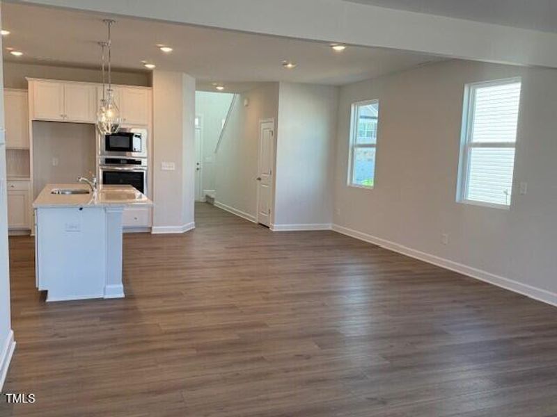 Image 17 of a home in Gregory Village. Image 17 of a home in Gregory Village.