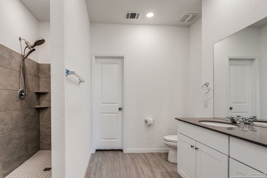 Furnished interior view inside a new home in Johnson Ranch: Westfield Collection, Bulverde (Image 7). Furnished interior view inside a new home in Johnson Ranch: Westfield Collection, Bulverde (Image 7).