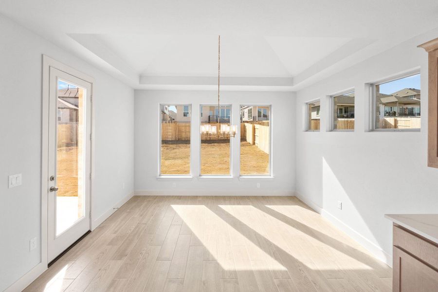 Spacious, unfurnished interior of a new home in Nolina, Georgetown (Image 30).