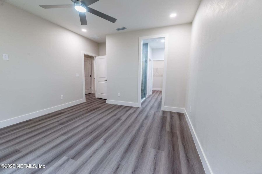 Spacious, unfurnished interior of a new home in , Starke (Image 23).