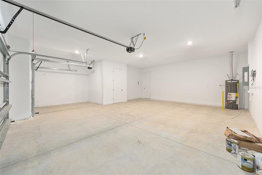 Spacious, unfurnished interior of a new home in , Ocala (Image 14). Spacious, unfurnished interior of a new home in , Ocala (Image 14).