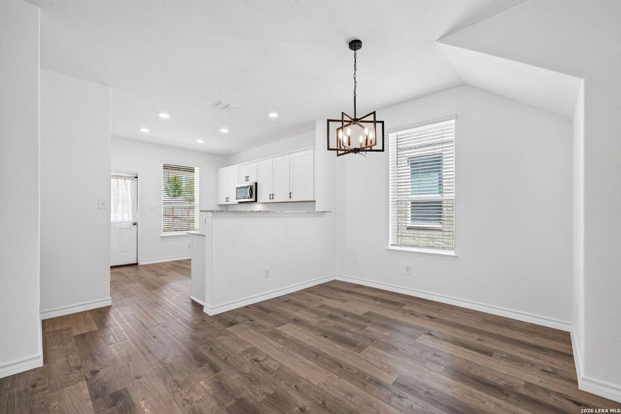 Spacious, unfurnished interior of a new home in Corley Farms, Boerne (Image 27).